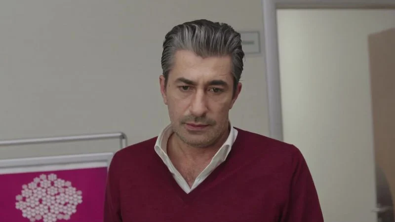 Кадры из сериала Вдребезги (2014)